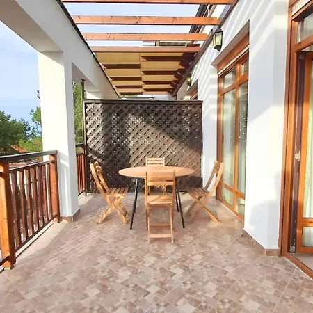 Апартаменты Marina Dream At Santa Marina,